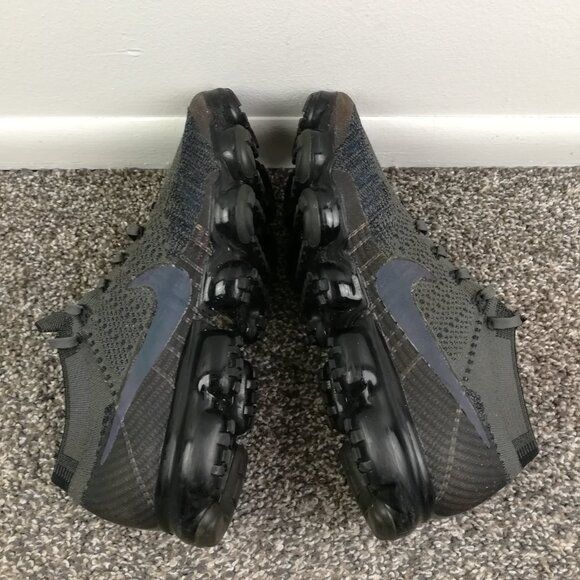 Nike Air VaporMax Flyknit 2 Dark Gray Black 942843-002 Womens 12 / Mens 10.5 - Picture 3 of 7